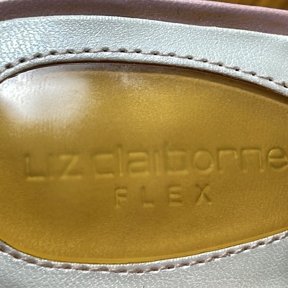 NWOT LIZ CLAIBORNE BOBSEY FLEX HEELS - Picture 7 of 16